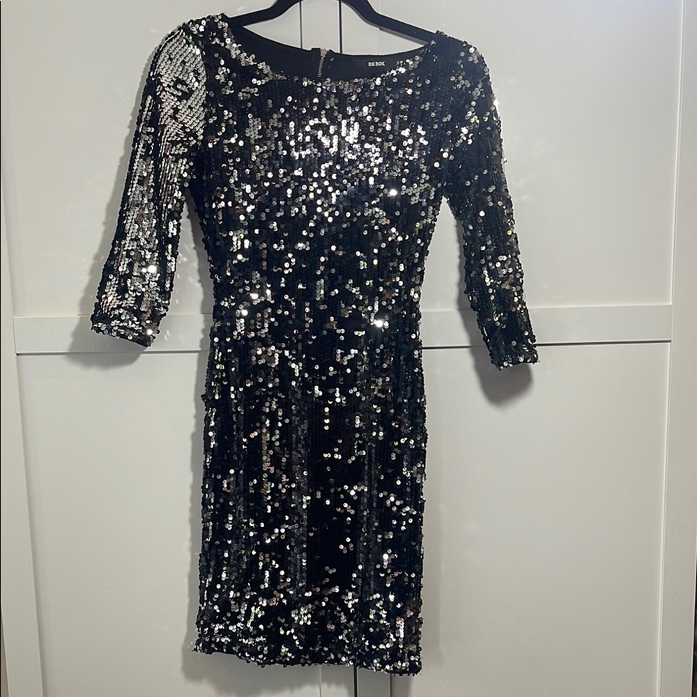 XS Black Sequin Long Sleeve Cocktail Dress